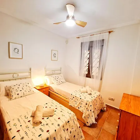 Pelícanos, Playa Apartamento
